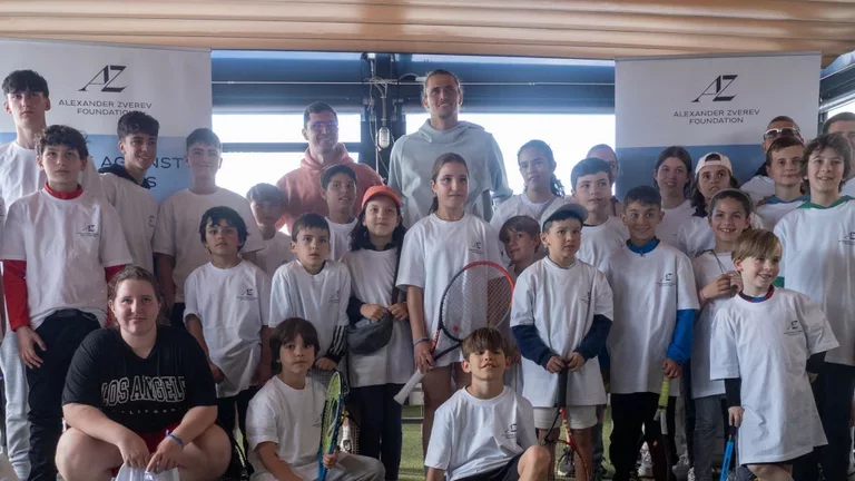 Gran éxito de la MasterClass Tenis con Alexander Zverev para niños con Diabetes Tipo 1